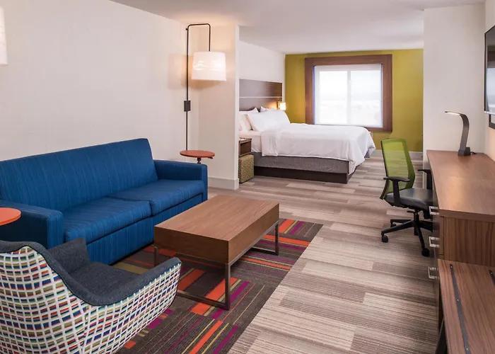 Express By Ihg Hotel 3*