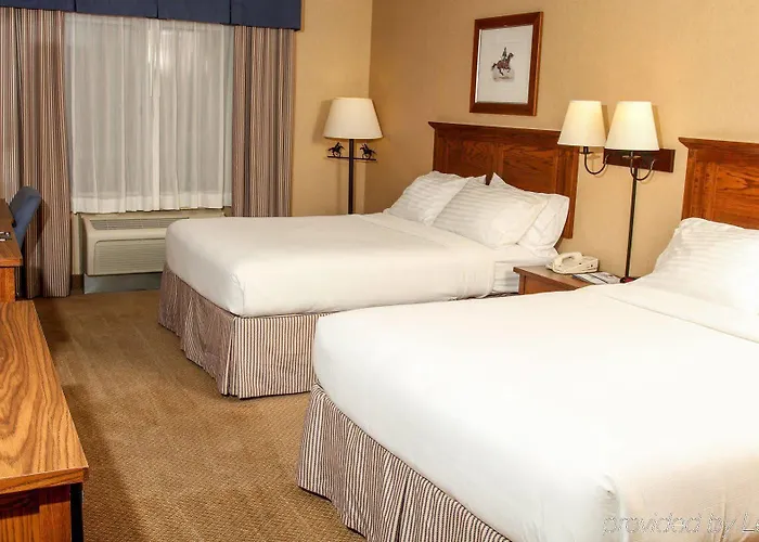 Express By Ihg Hotel 3*